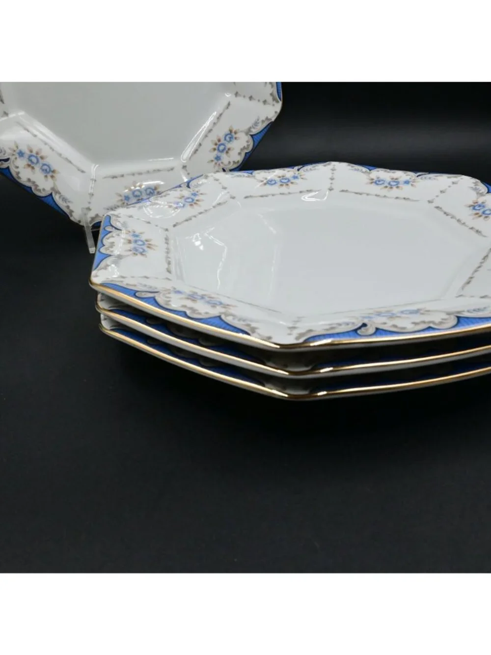 Seizan Mood Indigo 7936 Octagonal Blue Floral Dinner Plates Set of 4 Vintage 10